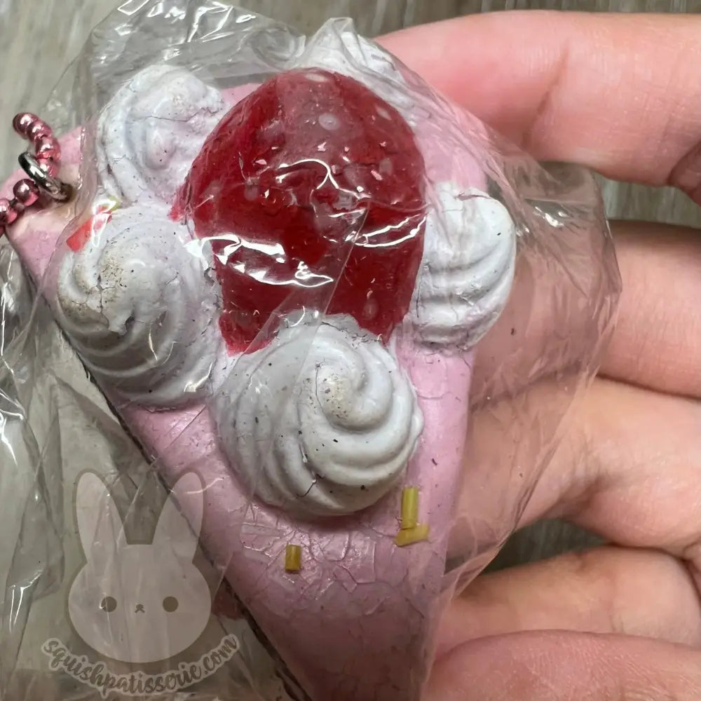 Rare Cafe De N Pink Shortcake Slice Squishy