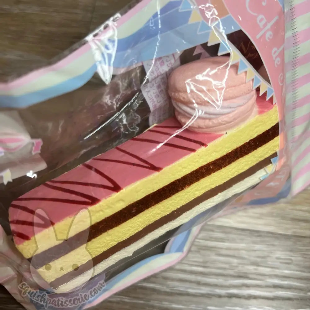 Cafe de N Scented Squishy - pink macaron cake
