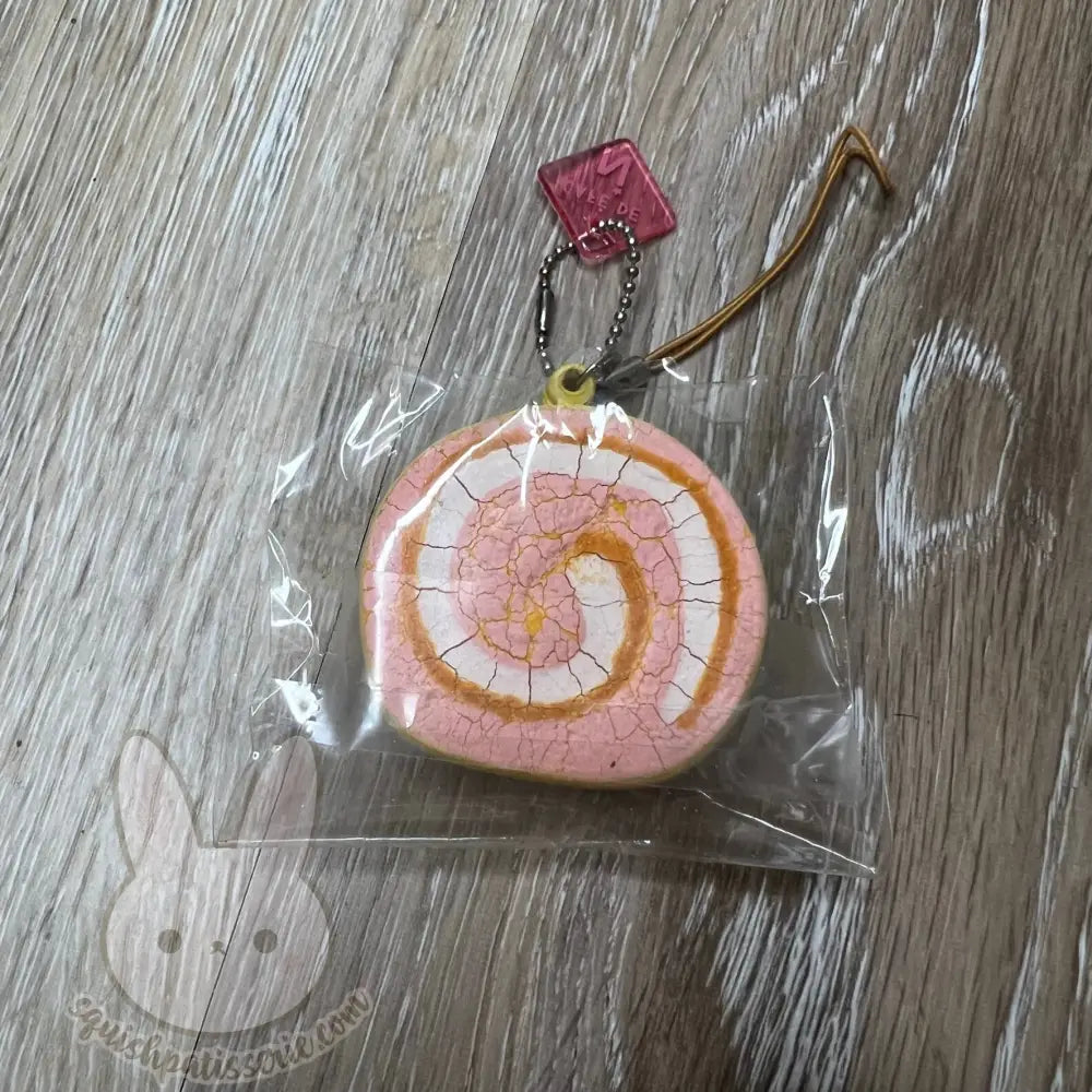 Rare Cafe De N Pink Cakeroll Squishy